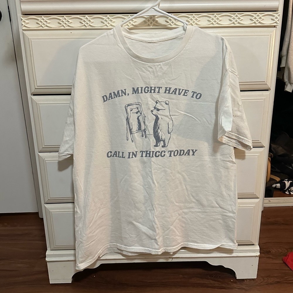 Graphic tee